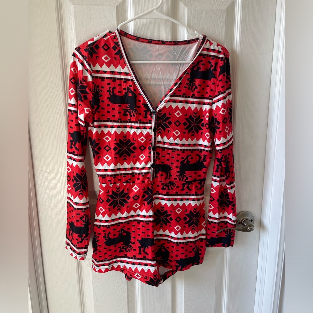 One piece Christmas pajama size Small S deer geometric butt flap sexy